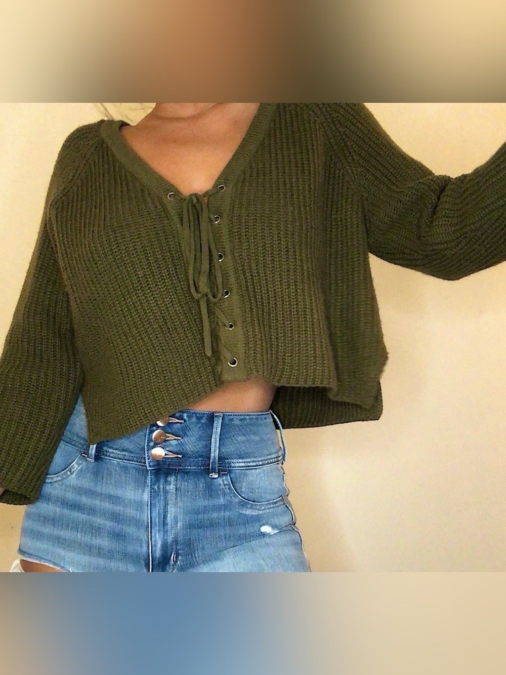 Jolie Los Angeles Olive cropped sweater | lace-up v-neck | Size L | Like New